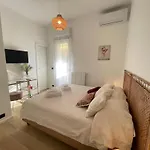 Vacanze Zen Vue 5 Mn Plage, 3 Mn Tennis Club,wifi 아파트 산레모