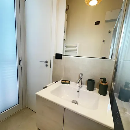 Vacanze Zen Vue Apartment *
