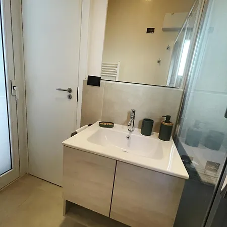 Vacanze Zen Vue 5 Mn Plage, 3 Mn Tennis Club,wifi アパート サンレモ