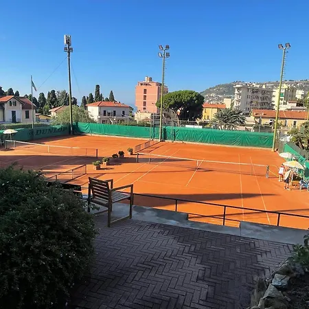 Vacanze Zen Vue 5 Mn Plage, 3 Mn Tennis Club,wifi * サンレモ